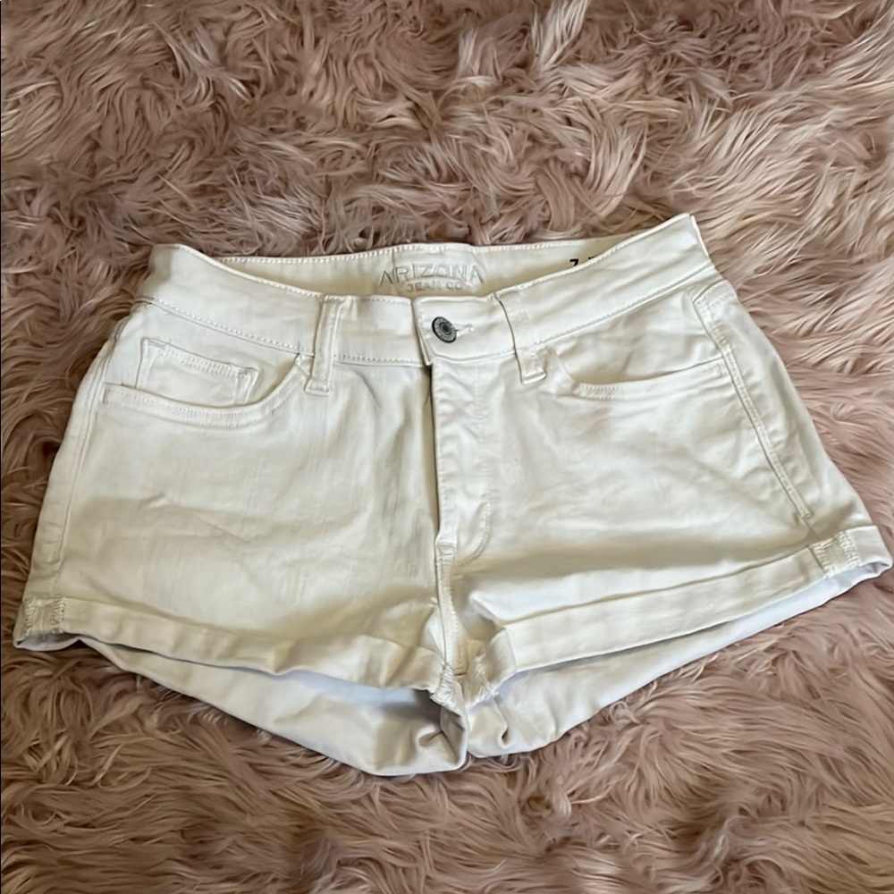 Arizona Jean Company White Jean Shorts Mid-Rise